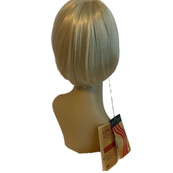 Wig - Picture 3 of 6